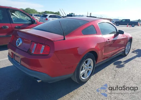 2011 Ford Mustang V6 z USA, uszkodzony, nr VIN 1ZVBP8AMXB5165352